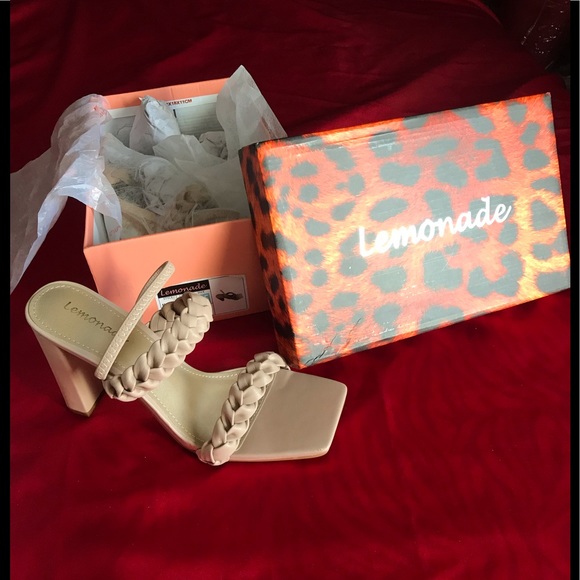 Lemonade Shoes - ▪️🖤▪️NWOT▪️🖤▪️STUNNING BEIGE SQUARE - TOED HEEL . . .